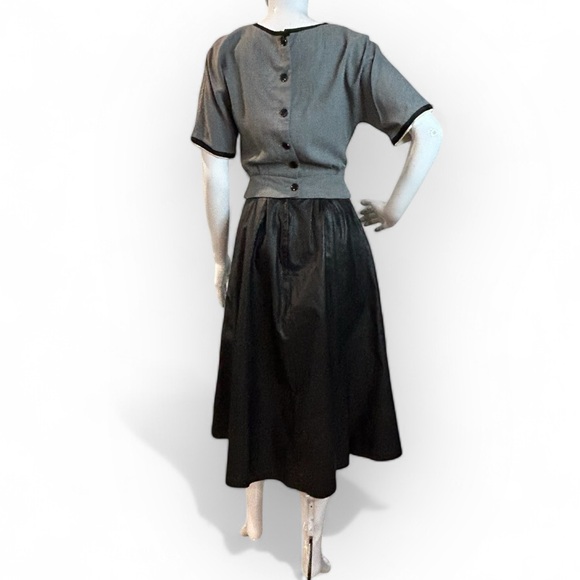 Vintage Leather Full Swing Midi Skirt - Picture 5 of 9